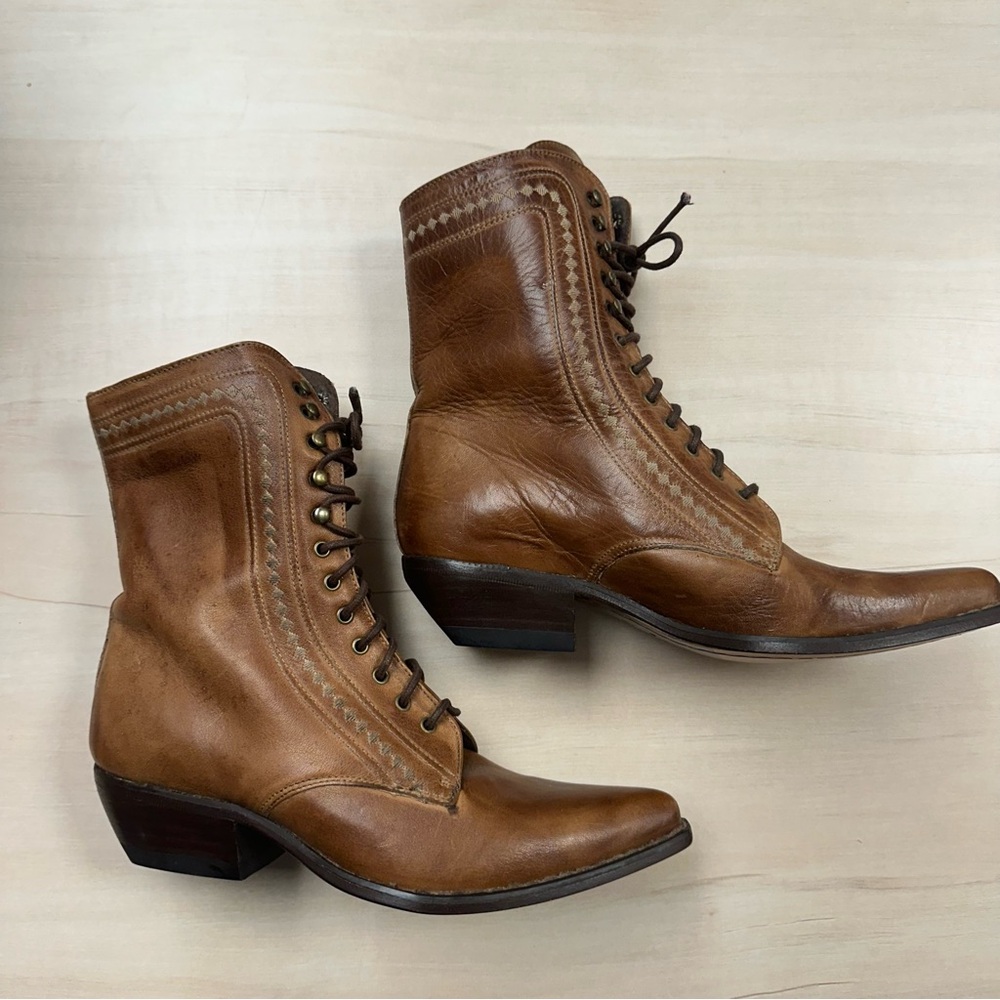 Women’s Vintagr Brown Leather Lace-Up Western Boots - Picture 8 of 13